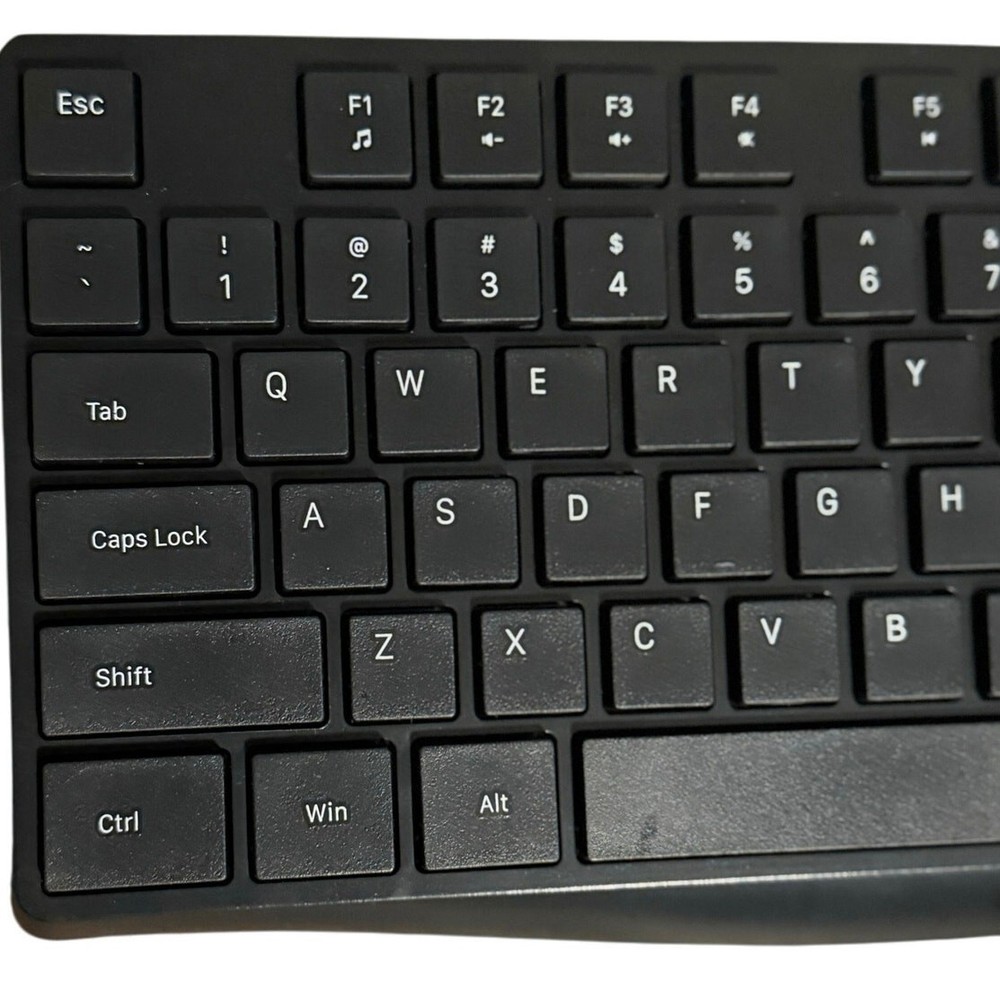 Wireless Keyboard and Mouse Set USB Connection Battery Powered