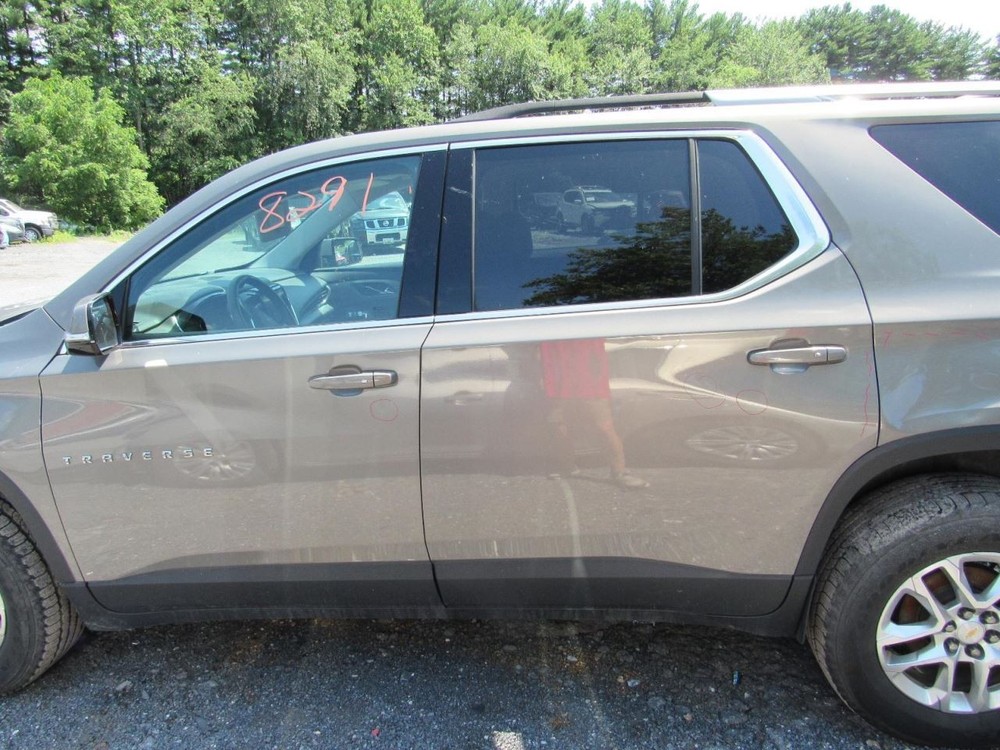 TRAVERSE 2018 Glove Box 1059611