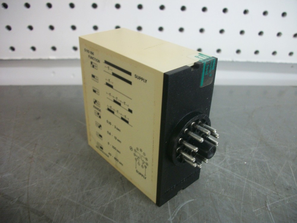 CARLO GAVAZZI COMBINATION AUTOMATIC START TIMER S 110 166 024