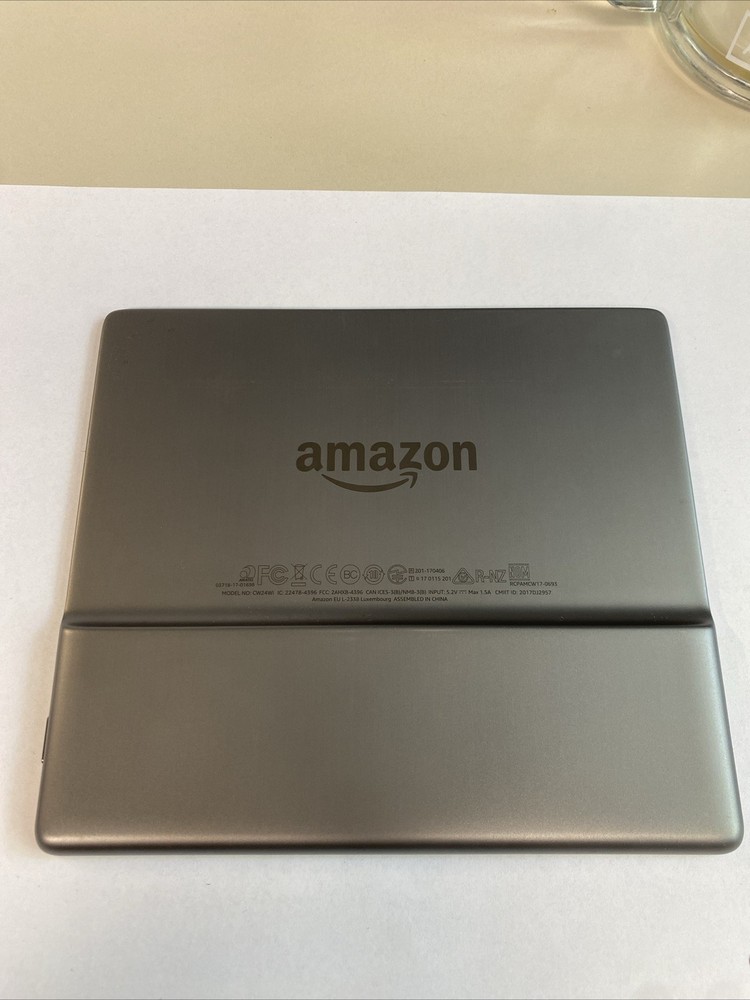 Amazon Kindle Oasis 9th Generation 8gb W/ Case