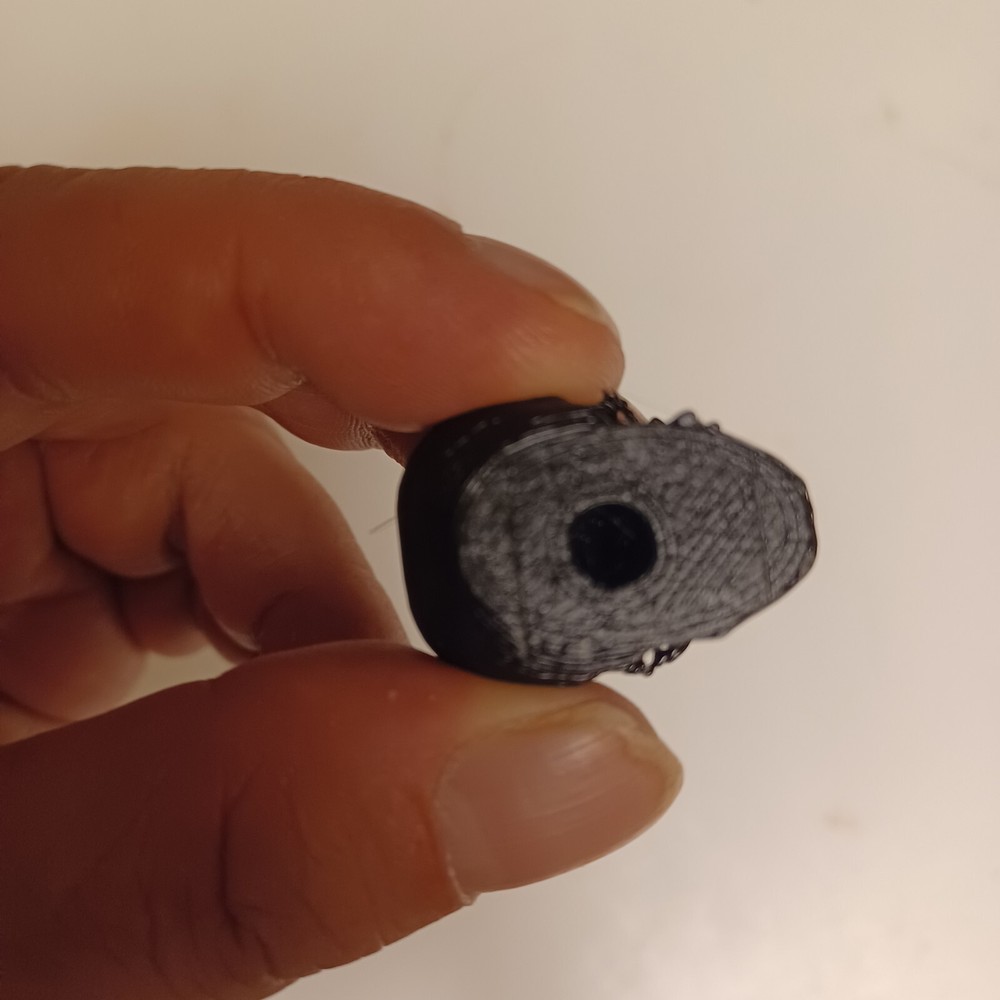 6 Skull Knobs 1/4" Hole
