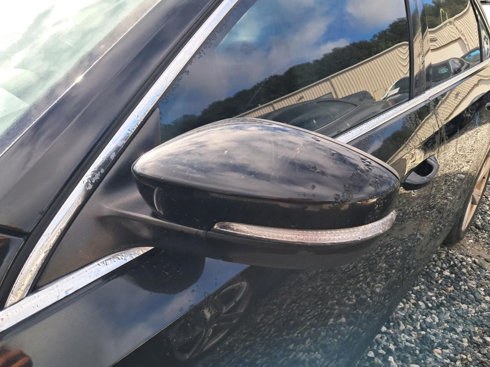 PASSAT 2015 Glove Box 4846745