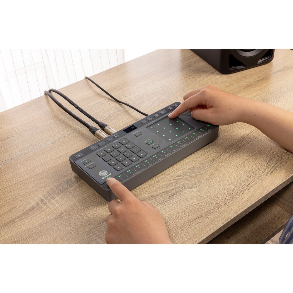 AlphaTheta CHORDCAT 8-Track Portable Groovebox Controller