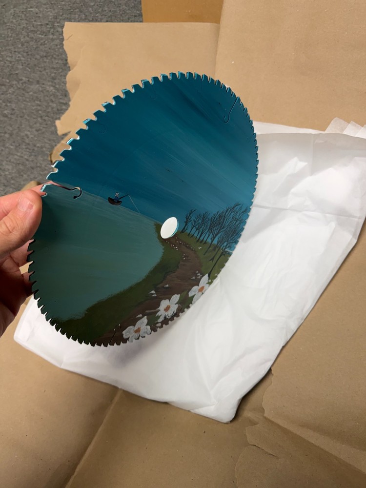 Fishing painted saw blade