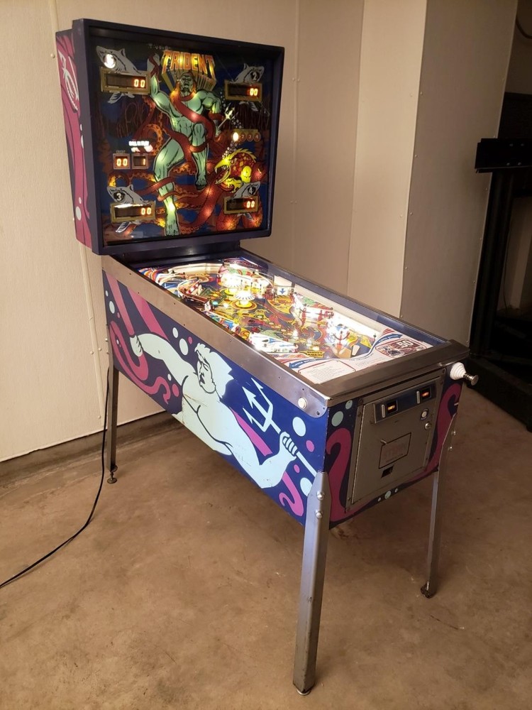 7' VALLEY COMMERCIAL COIN-OP POOL TABLE