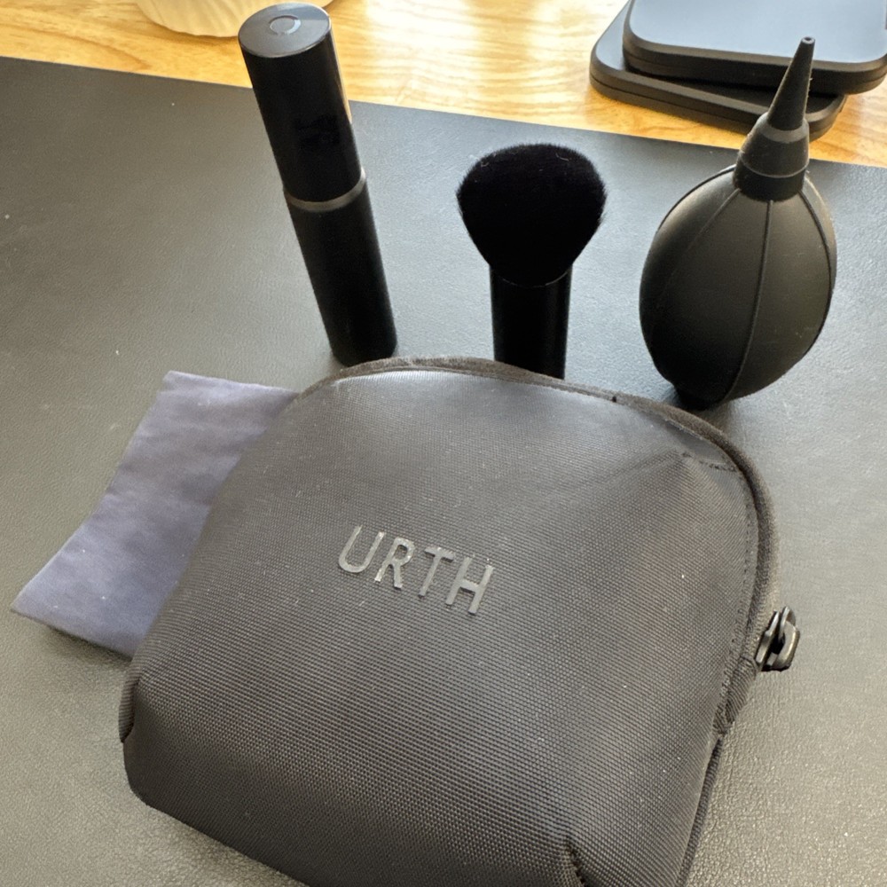 Urth Lens Cleaning Kit