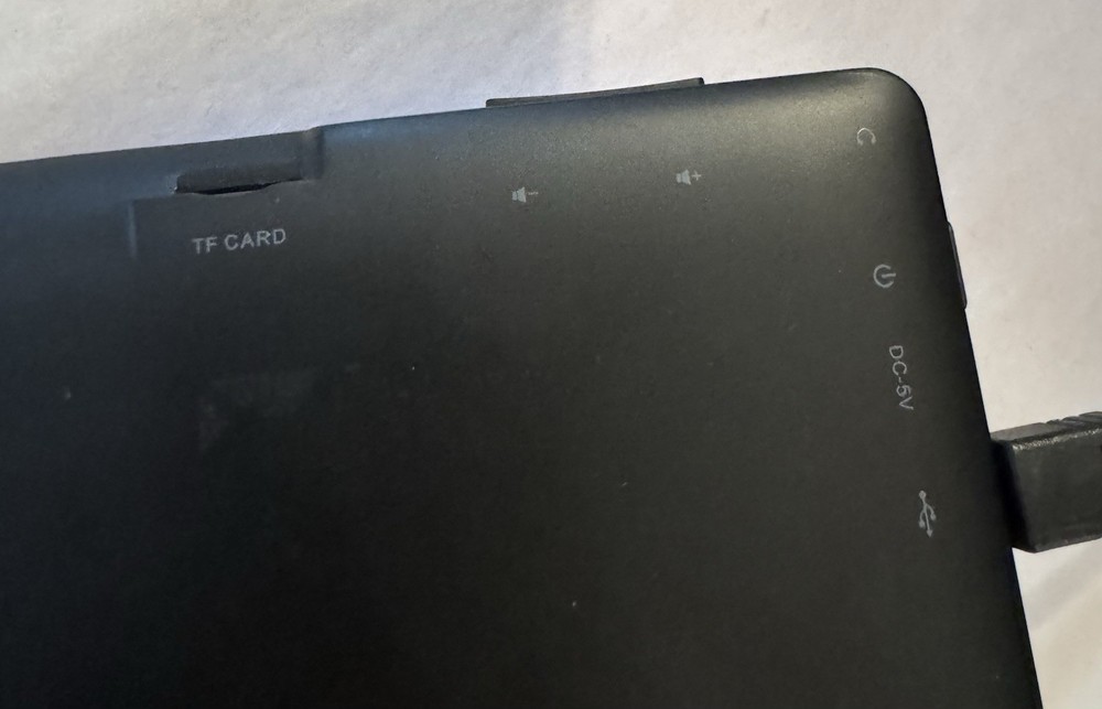 Yuntab, Model Q88H, 8gb Touch Screen Tablet, Good Condition
