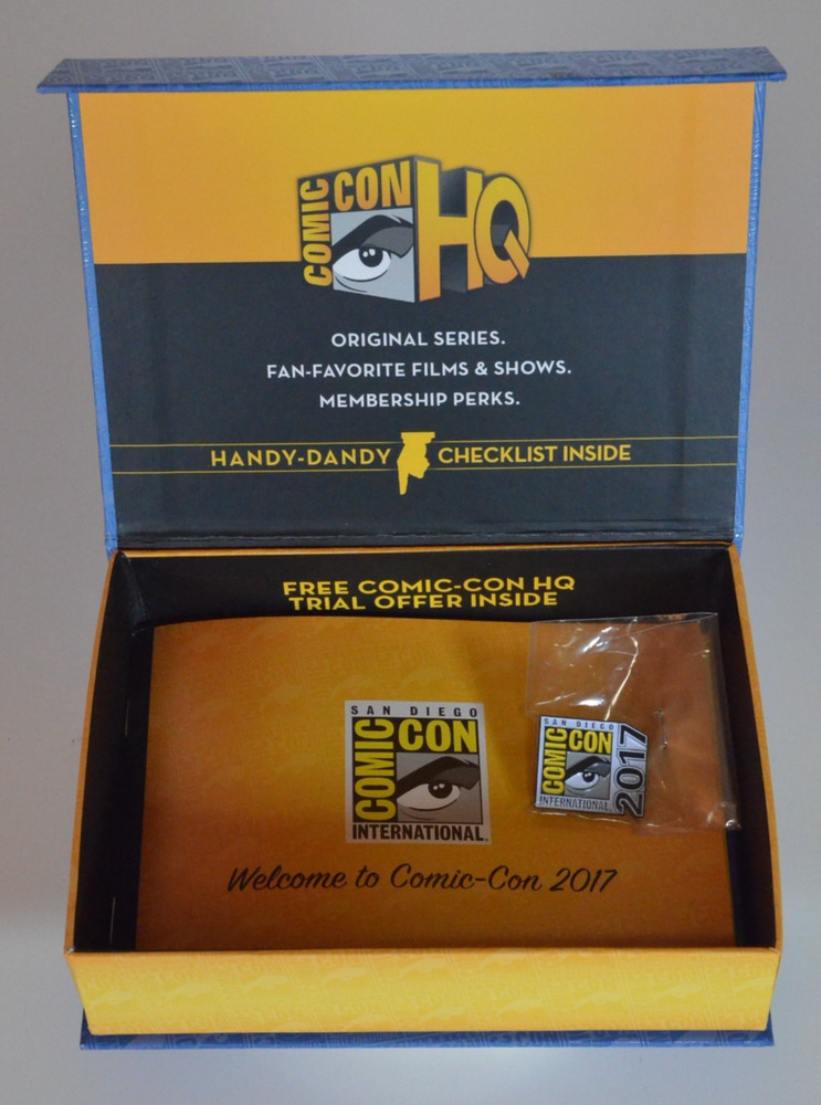 SAN DIEGO COMIC CON 2017 PIN & Welcome Guide Pack SDCC