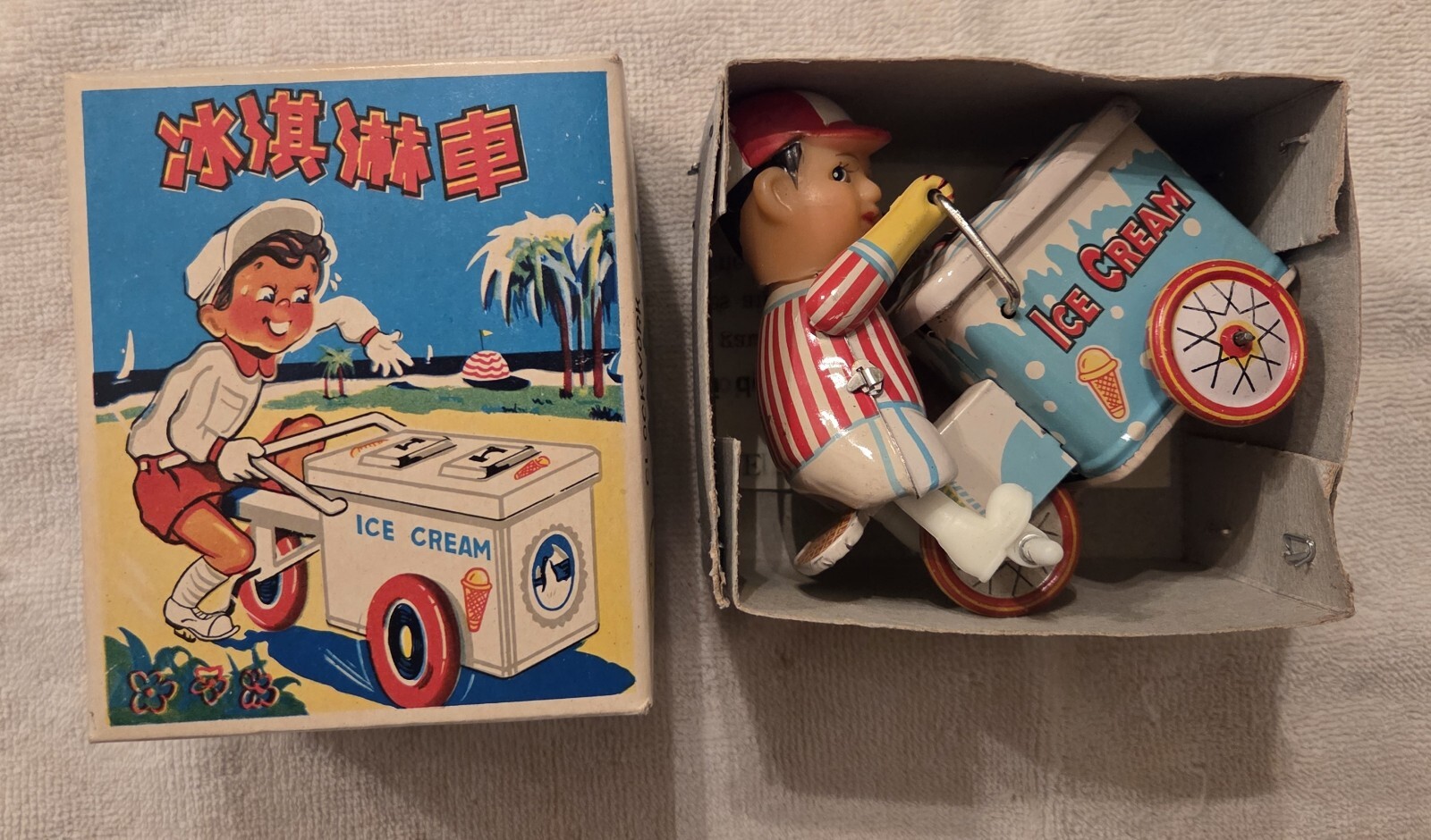 VINTAGE 80s WIND UP TIN LITHO TOY ICE CREAM VENDOR CHINA