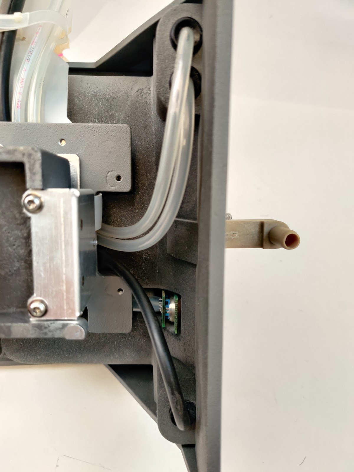 PerkinElmer AAnalyst PinAAcle 03030352 SS Neb, Burner Head Assy N0400102 Tested