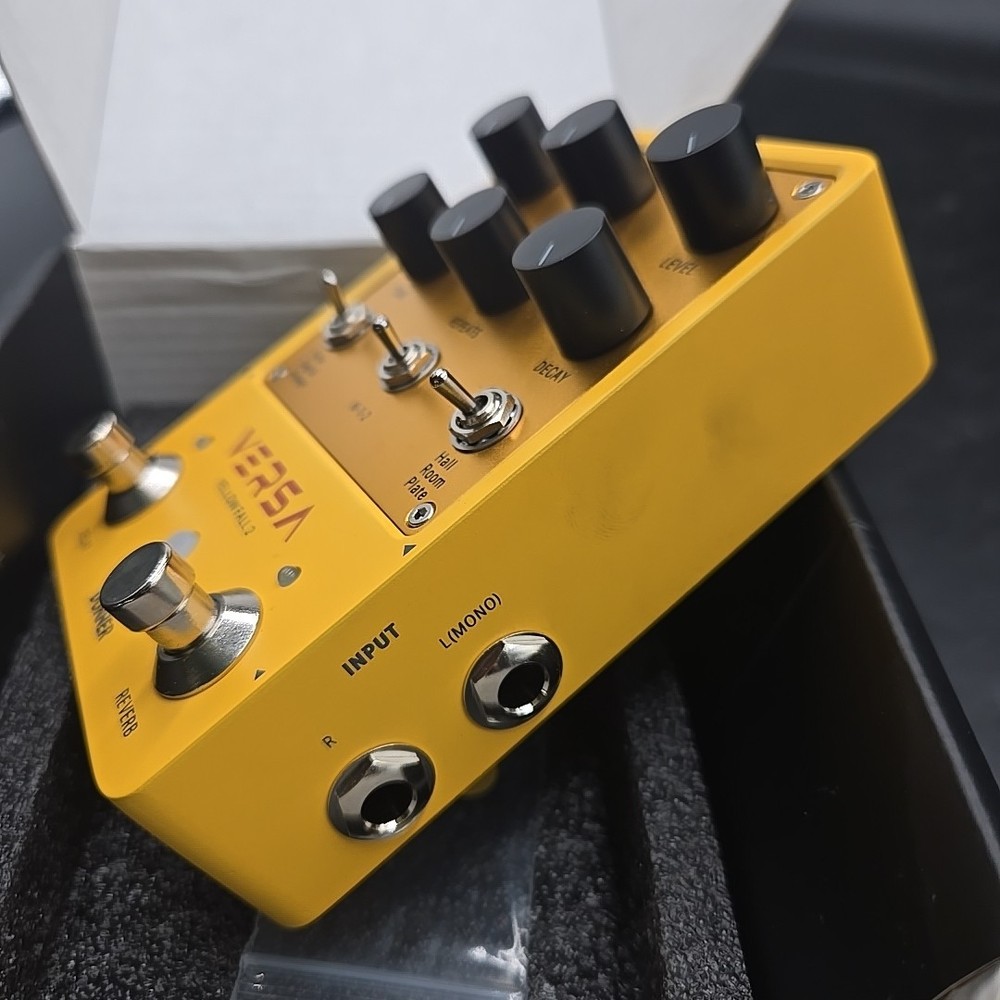 Donner Yellow Fall II Effect Pedal Delay & Reverb Combo Effect 2X2 Output /Input