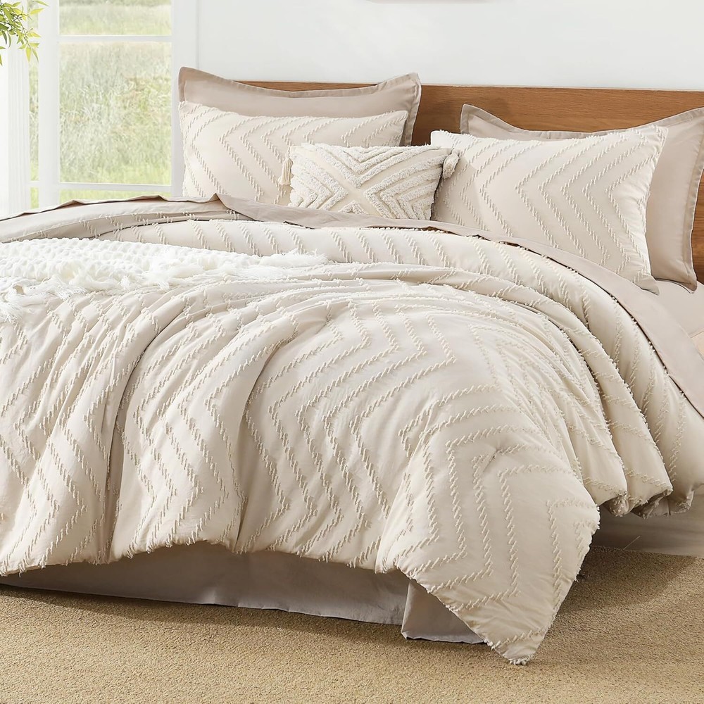 Beige comforter set, 3-piece tufted bedding comforter set with fluffy down.
