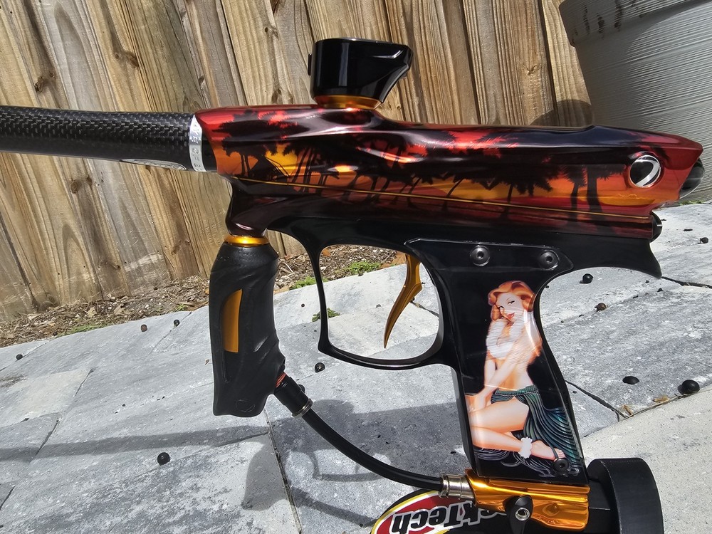 DYE DM10 Aloha Paintball / Billy Wing