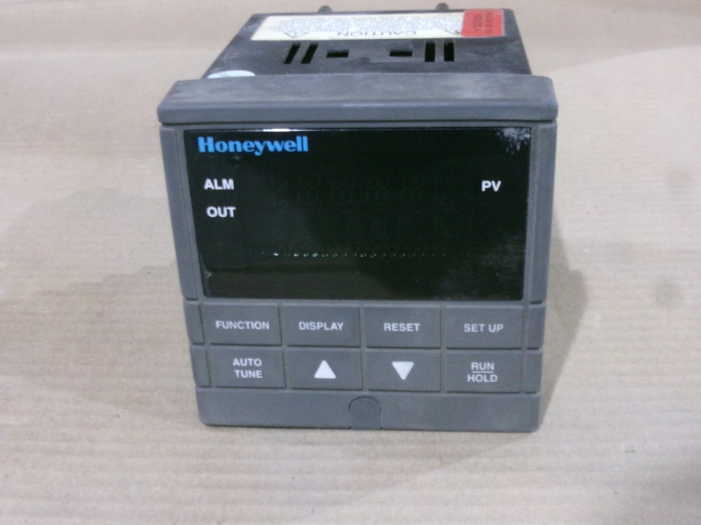 Honeywell UDC2000 Mini Pro Temperature Controller AK