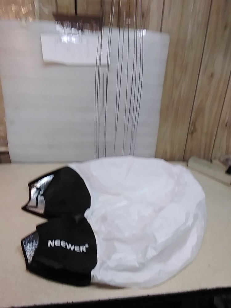 Neewer 26"/ 65CM Latern Softbox Diffuser
