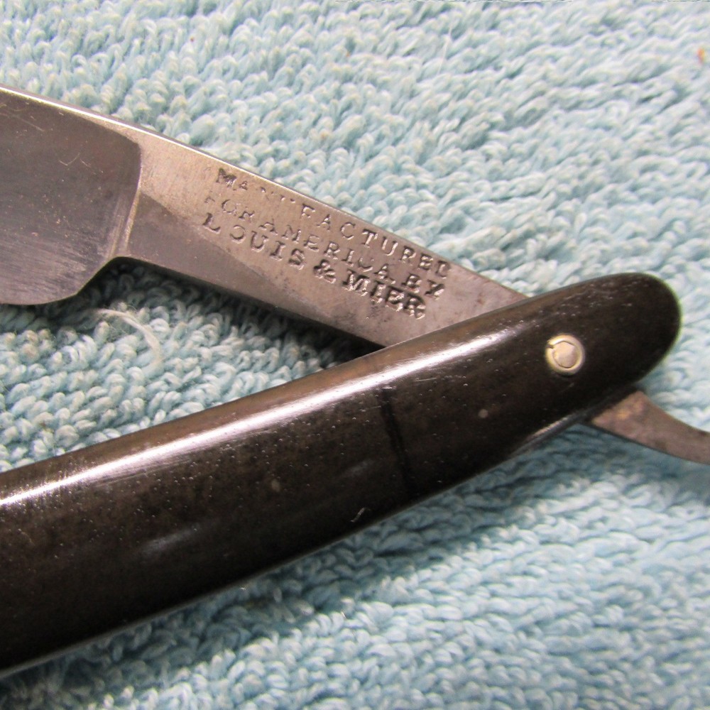 Straight Razor: Louis & Mier