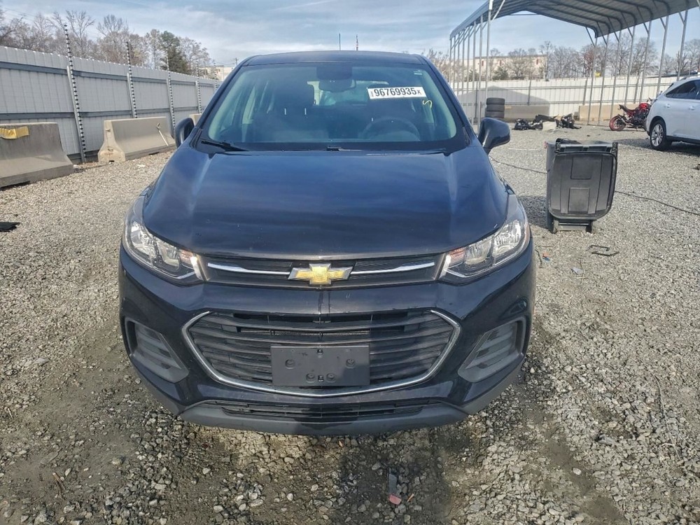 TRAX 2017 Glove Box 4946312