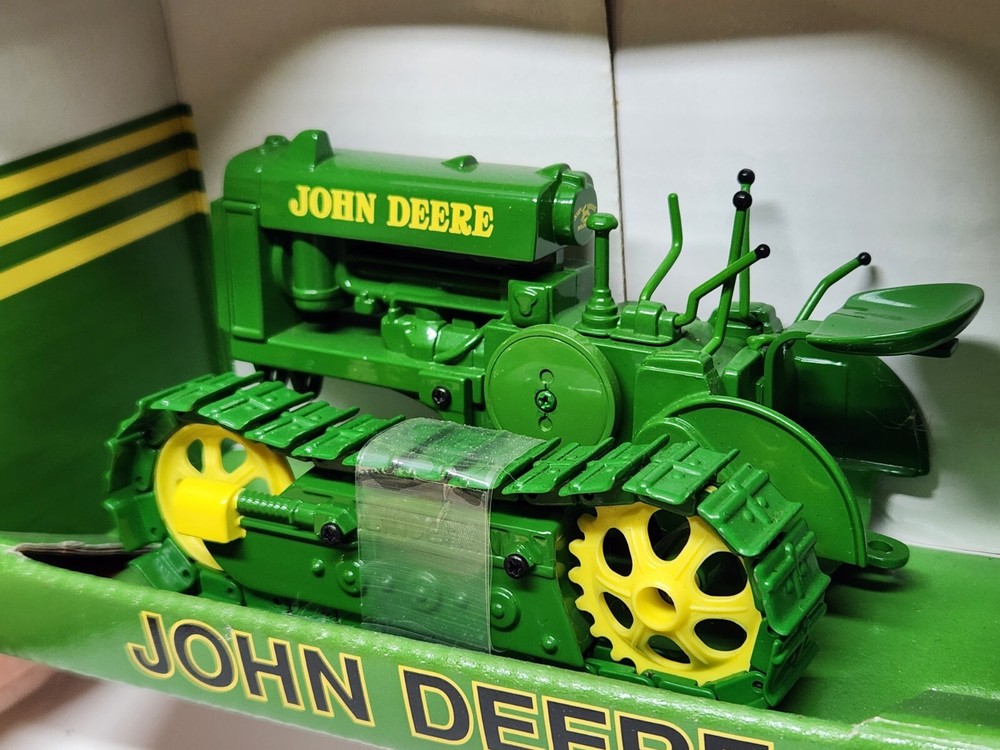John Deere Limdeman Crawler By SpecCast 1/16 Scale