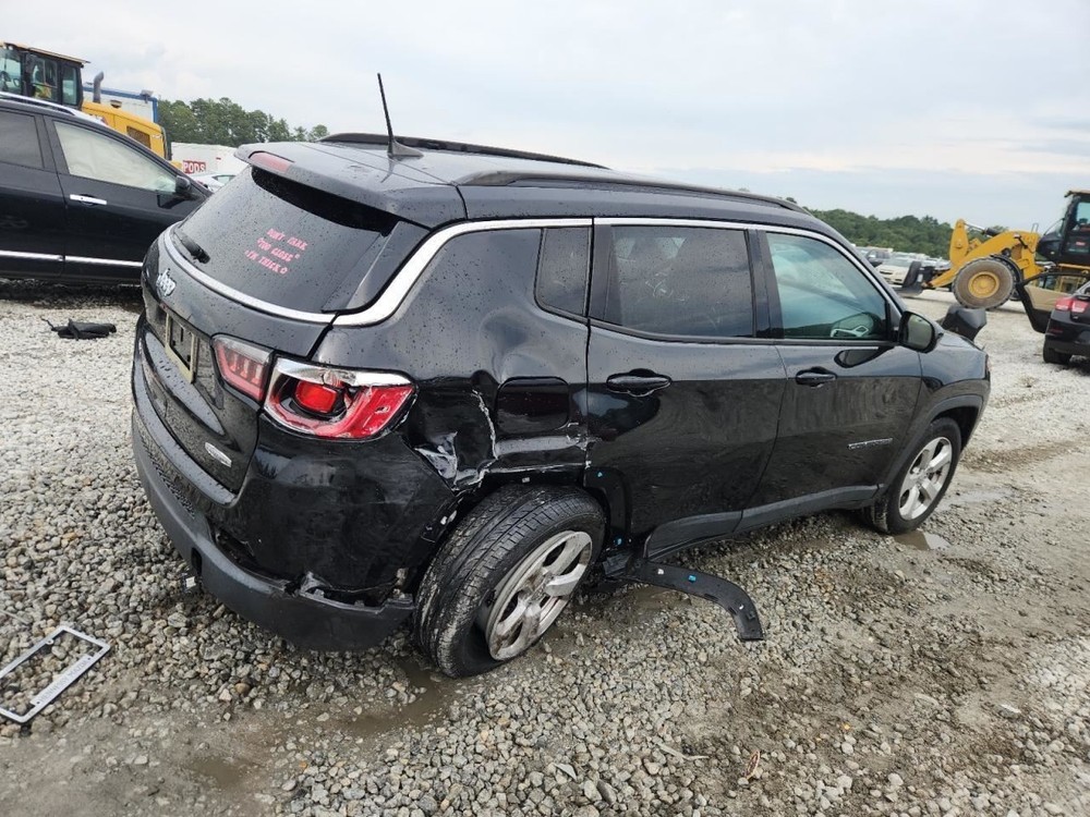 COMPASS 2018 Glove Box 4887650