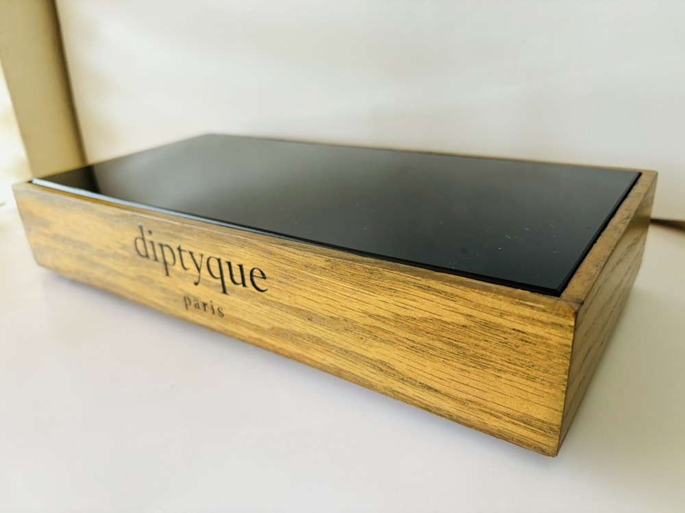 1 PRE OWNED DIPTYQUE PERFUME MAKEUP DISPLAY TRAY