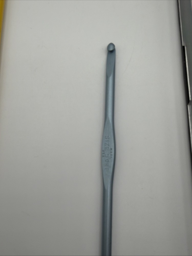 Vintage Boye crochet hook set sizes J-F missing size K, E, D - Additional Hooks