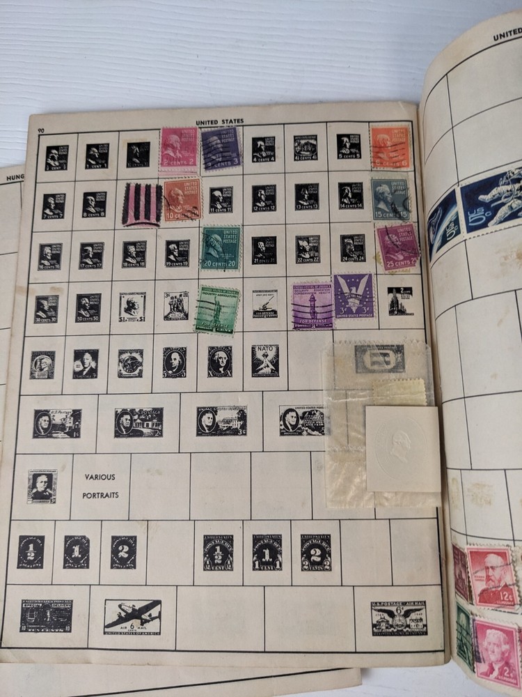 Universal Stamp Album 1948 - Grossman Stamp Co INC New York / Stamp Collecting