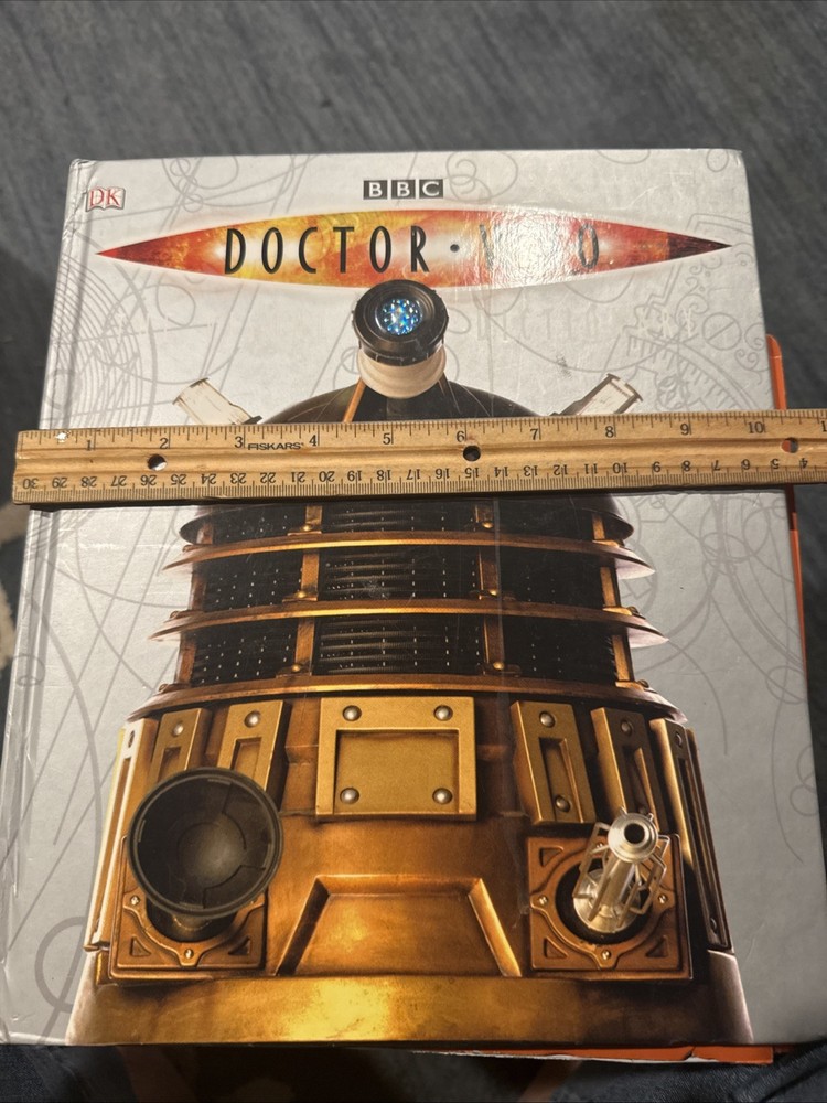 Hard Cover Doctor Who Visual Dictionary