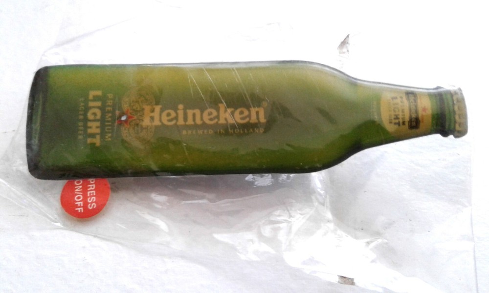 (2) HEINEKEN PREMIUM LIGHT PINS
