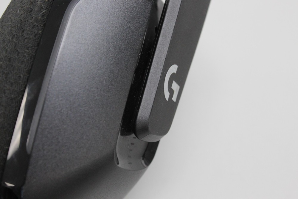 Logitech G733 Lightspeed Wireless Gaming Headset