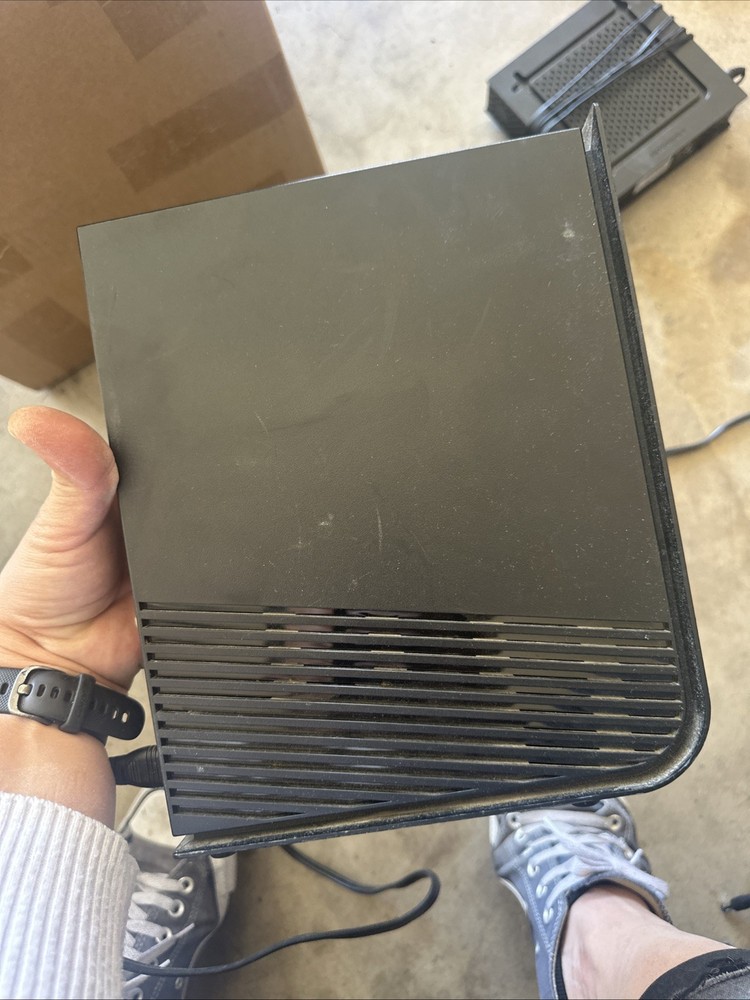 ARRIS Touchstone DG2460A Wireless Gateway (Modem + Router)