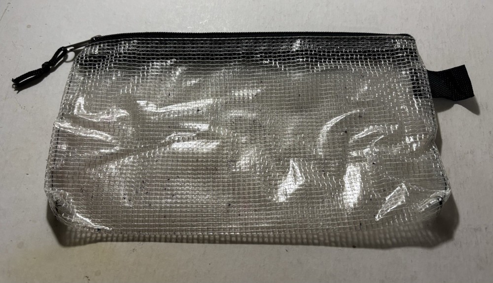 (Used) Blick Mesh Zipper Bag - 5" x 10"