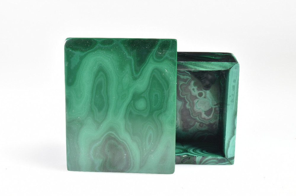 Malachite Jewelry Box Handmade in Congo  5.7 cm   # 20165