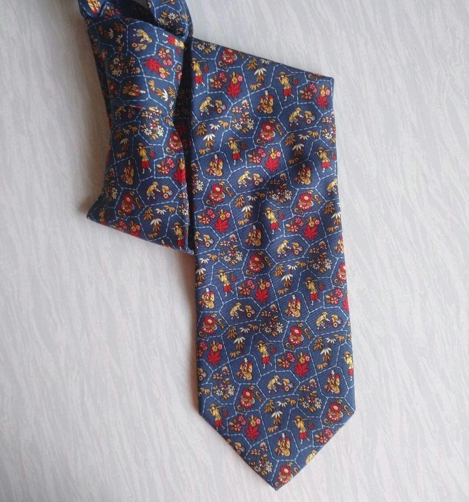 salvatore ferragamo silk tie