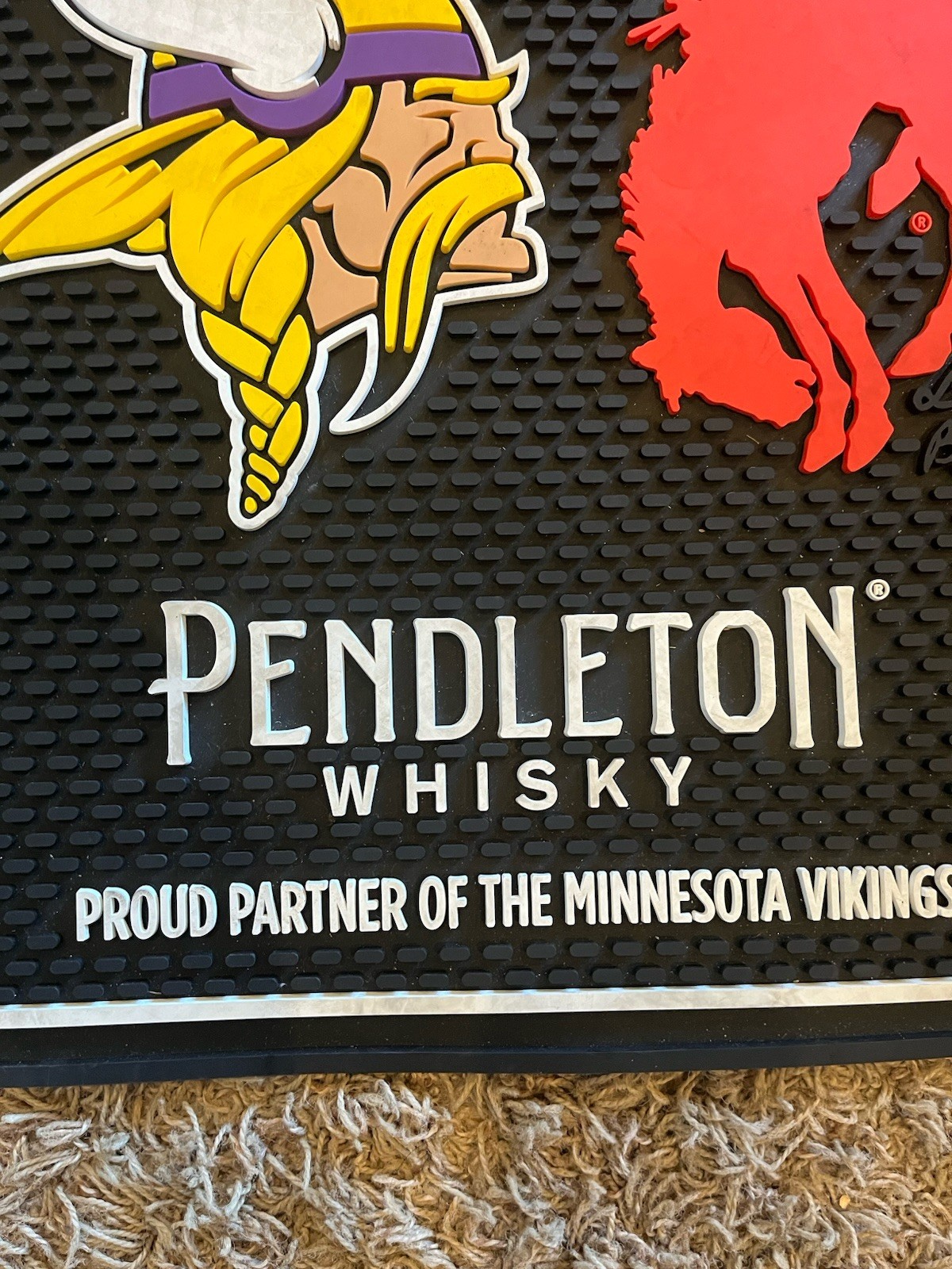 Minnesota Vikings Pendleton Whiskey Bar Spill Mat Rubber Let Er Buck Football MN