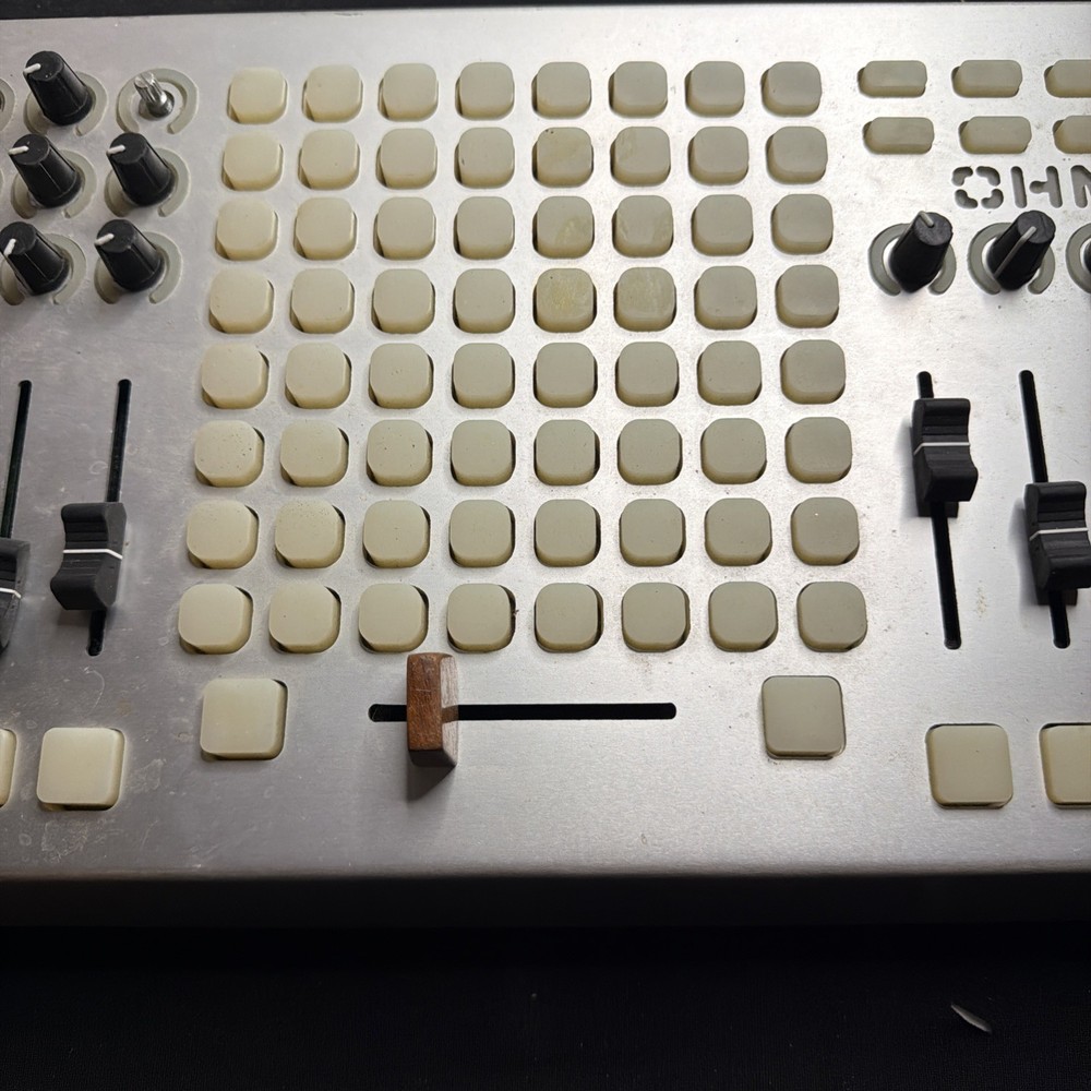 Livid Instruments Ohm Midi Controller