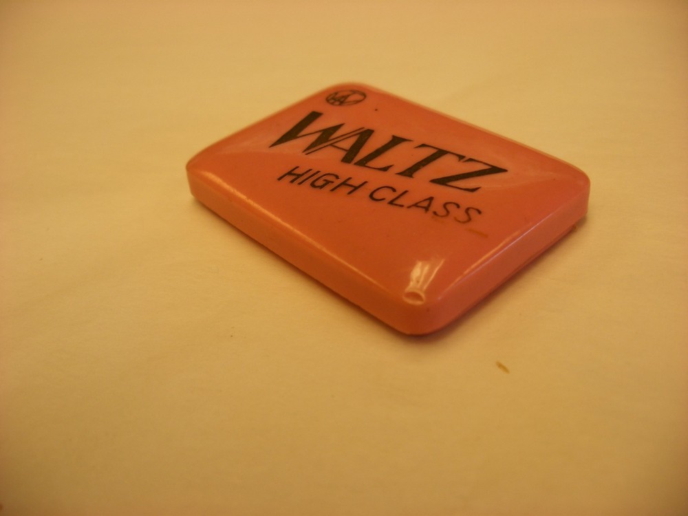 Phonograph Victrola Gramophone Needle Tin - Waltz High Class