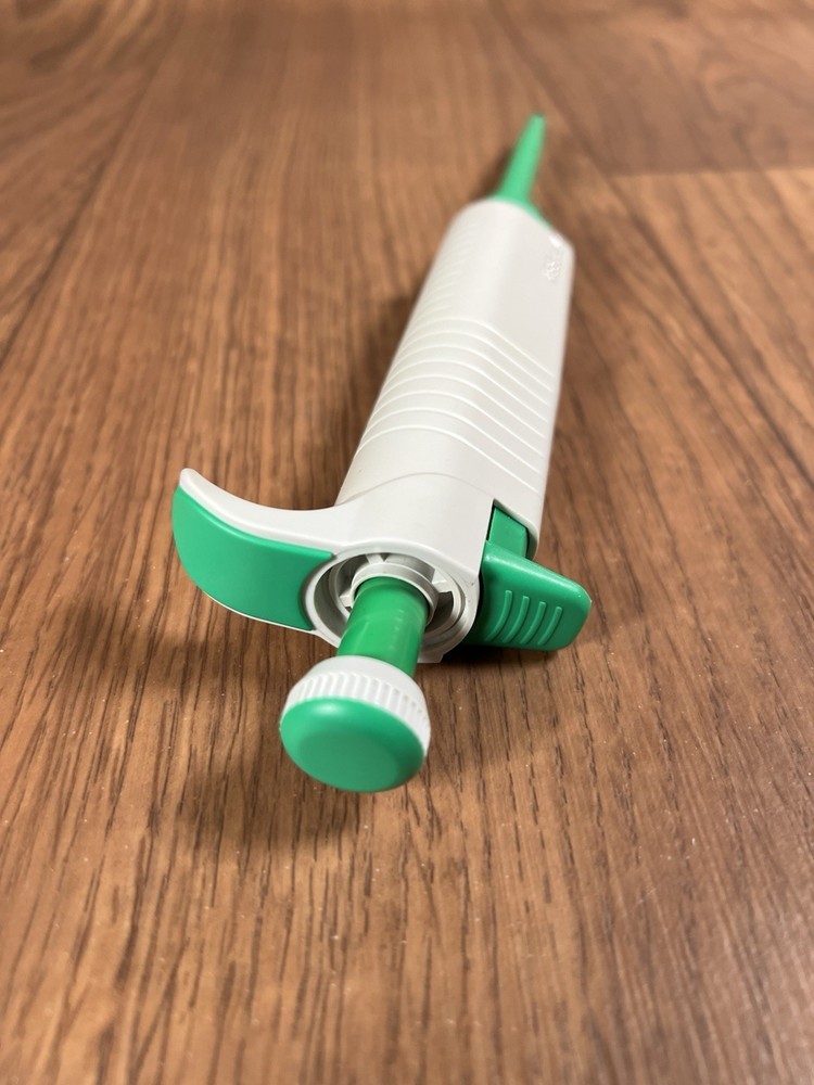 BioRad Adjustable Volume Micropipetor, 0.5-10 μl