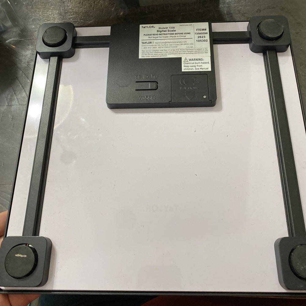 Taylor Digital Black And White Scale