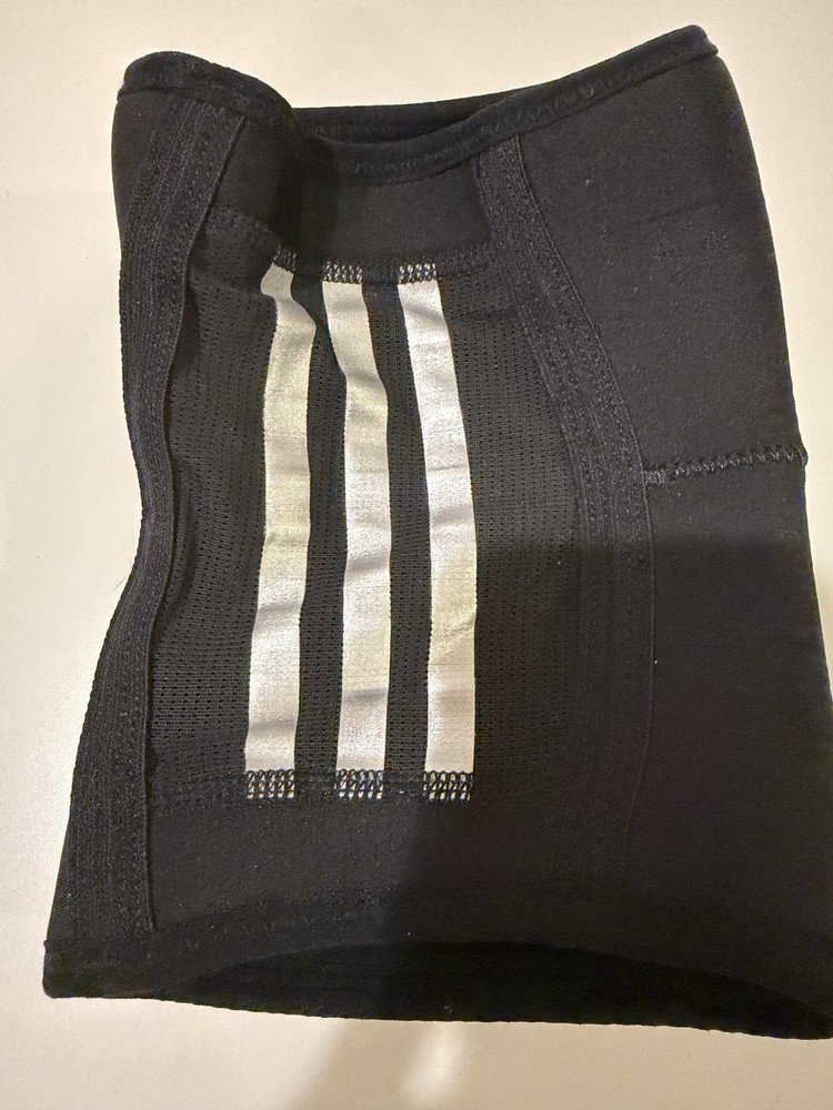 Adidas aK100 Wrestling Kneepad Medium Black Padded