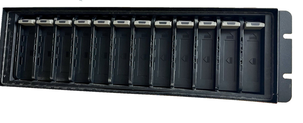 Data Robotics Drobo B1200i 12 Bay iSCSI Rack Mount Storay Array NAS No HDDs