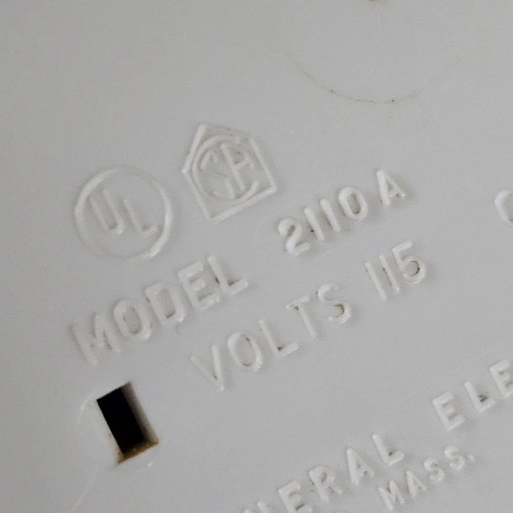 General Electric GE 2110A White Kitchen Wall Clock Working MCM