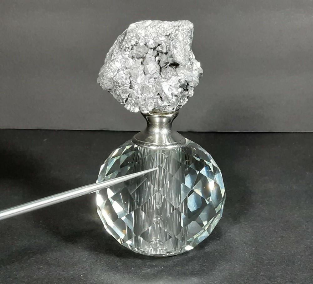 Perfume Bottle with Silver Agate Stopper