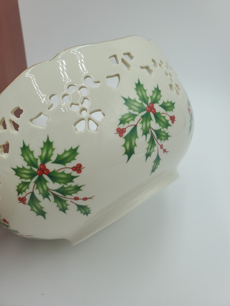 New Lenox Holiday Medium Pierced Bowl