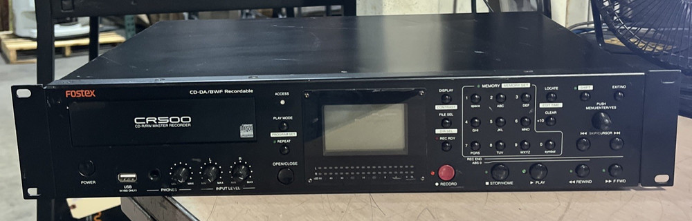 FOSTEX CD-DA/BWF MASTER RECORDER