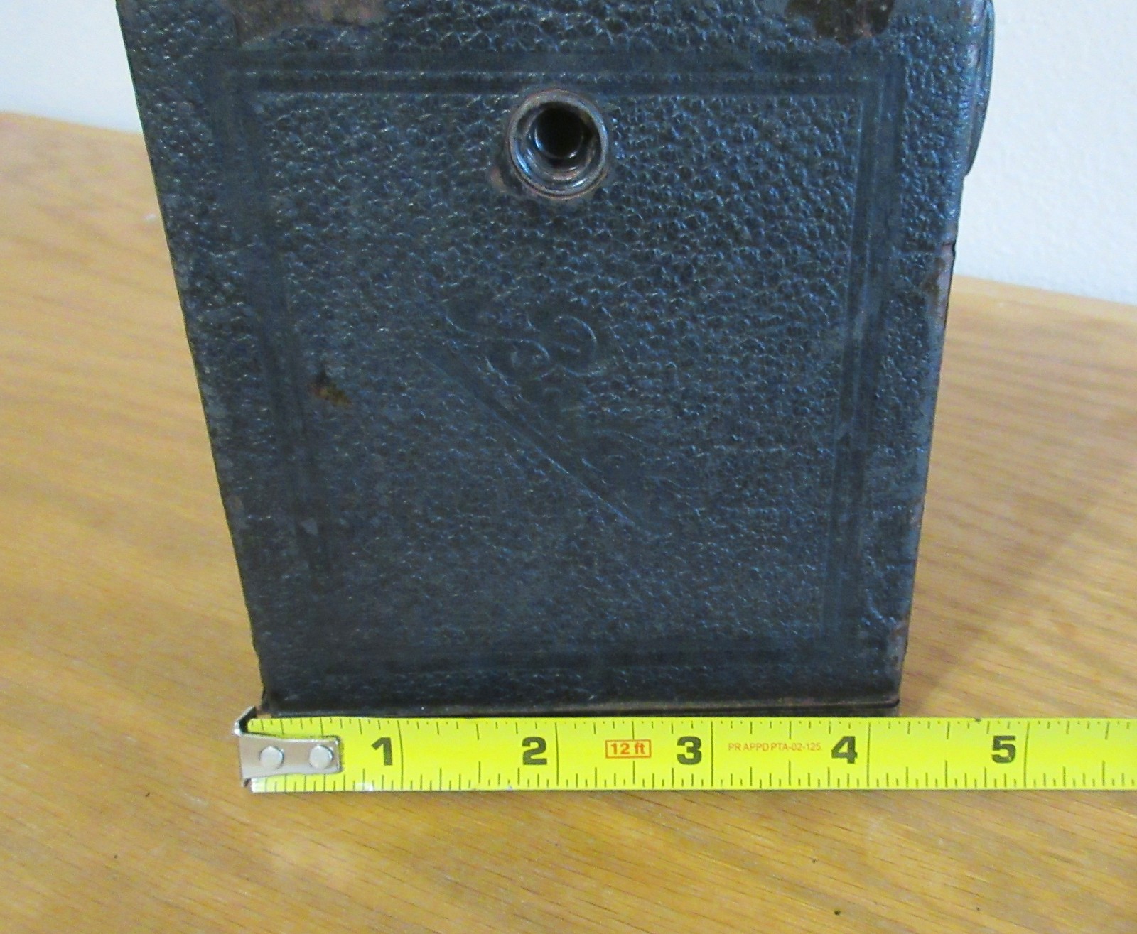 (O) Balda Rollbox Camera w/ Leather Case and Remote Cable Thread, 1930s