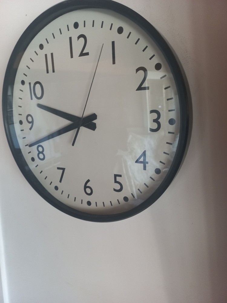 WALL CLOCK -White/Black 38x38x5 cm Quartz timing