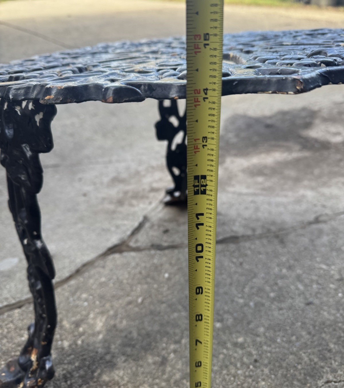 Antique Vintage Victorian Grape Vine Cast Iron Patio Table Grapes & Leaf Garden