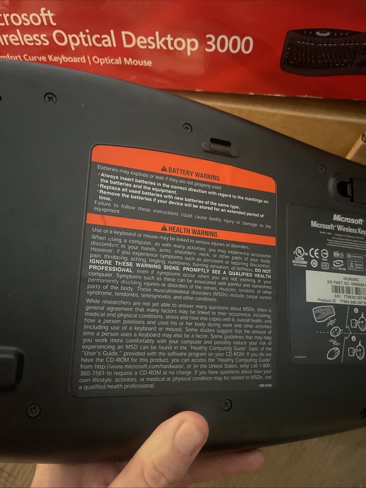 Microsoft Wireless optical Desktop 3000 Keyboard & Mouse Ergonomic combo