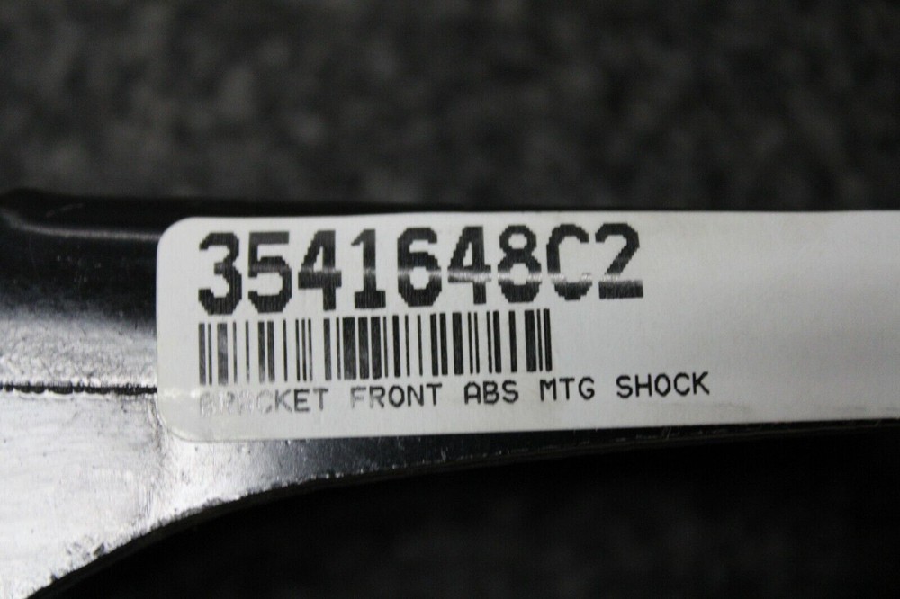 New International Front Shock Mounting Bracket Part# 3541648C2
