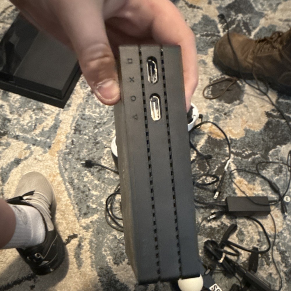 Nearly Complete PSVR Bundle + PS Move Dock(working )